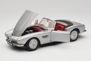 BMW 507 Καμπριολέ Ασημί Revell 1:18 8829 Μέταλλο - εικόνα 2 από 8