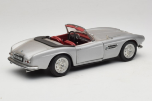 BMW 507 Καμπριολέ Ασημί Revell 1:18 8829 Μέταλλο - εικόνα 3 από 8