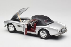 BMW 507 Ασημί Revell 1:18 9034 Μέταλλο - εικόνα 5 από 8