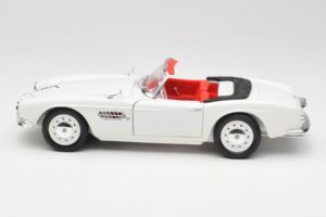 BMW 507 Touring Sport Feather White Revell 1:18 8810 Μέταλλο - εικόνα 4 από 8