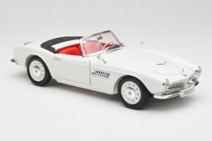 BMW 507 Touring Sport Feather White Revell 1:18 8810 Μέταλλο - εικόνα 6 από 8