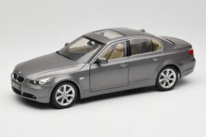 BMW 530i E60 Grey Metallic Revell 1:18 08841 Μέταλλο