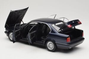 BMW 535i E34 Blue Metallic Minichamps 1:18 100024004 Μέταλλο - εικόνα 5 από 8