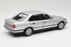 BMW 535i E34 Ασημί Minichamps 1:18 100024005 Μέταλλο - εικόνα 3 από 8