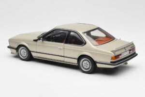 BMW 635 CSi E24 Bronzit Beige Metallic AUTOart 1:18 70523 Μέταλλο - εικόνα 7 από 8