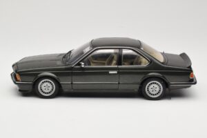 BMW 635 CSi E24 Malachit Green Metallic AUTOart 1:18 70522 Μέταλλο - εικόνα 4 από 8