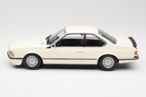 BMW 635 CSi E24 Λευκό Minichamps 1:18 155028102 Μέταλλο - εικόνα 3 από 6