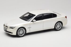 BMW 7 Series F02 760Li Brilliant White Kyosho 1:18 08783BRW Μέταλλο
