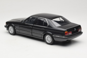 BMW 730i E32 Black Metallic Minichamps 1:18 100023002 Μέταλλο - εικόνα 7 από 8