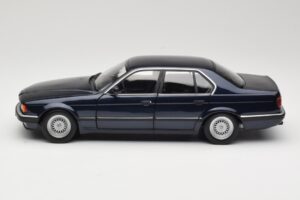 BMW 730i E32 Μπλε Metallic Minichamps 1:18 100023006 Μέταλλο - εικόνα 4 από 8
