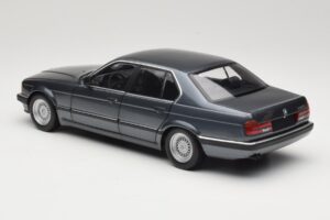 BMW 730i E32 Grey Metallic Minichamps 1:18 100023005 Μέταλλο - εικόνα 7 από 8