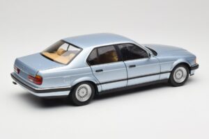 BMW 730i E32 Γαλάζιο Metallic Minichamps 1:18 100023008 Μέταλλο - εικόνα 3 από 8