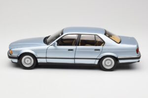 BMW 730i E32 Γαλάζιο Metallic Minichamps 1:18 100023008 Μέταλλο - εικόνα 4 από 8
