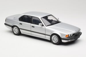 BMW 730i E32 Ασημί Minichamps 1:18 100023000 Μέταλλο - εικόνα 6 από 8