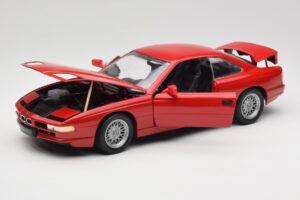 BMW 850Ci E31 Brilliant Red Revell 1:18 8827 Μέταλλο - εικόνα 2 από 8