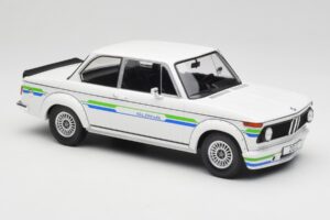 BMW Alpina 2002 E10 Turbo Λευκό MCG 1:18 MCG18409-R Μέταλλο - εικόνα 4 από 6