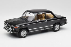 BMW 2002 L E10 Μαύρο AUTOart 1:18 70603 Μέταλλο