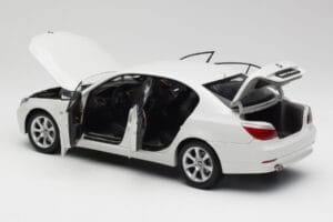 BMW E60 545i Alpine Λευκό Kyosho 1:18 08591W Μέταλλο - εικόνα 5 από 8