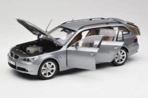 BMW 545i E61 Touring Ανοιχτό Γκρι Kyosho 1:18 80430308414 Μέταλλο - εικόνα 2 από 8
