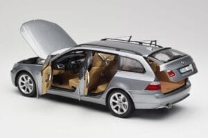BMW 545i E61 Touring Ανοιχτό Γκρι Kyosho 1:18 80430308414 Μέταλλο - εικόνα 5 από 8