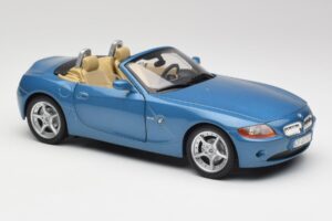 BMW Z4 E85 Maldives Blue Bburago 1:18 34046BLUE Μέταλλο - εικόνα 6 από 8