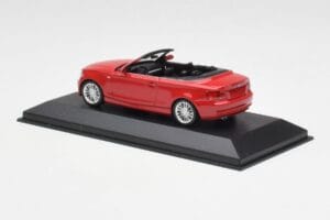 BMW Σειρά 1 E88 Καμπριολέ Βαθύ Κόκκινο Minichamps 1:43 431026230 Μέταλλο - εικόνα 3 από 5