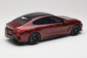 BMW M850i G15 M Performance Melbourne Red Metallic GT Spirit 1:18 GT493 Ρητίνη - εικόνα 2 από 6