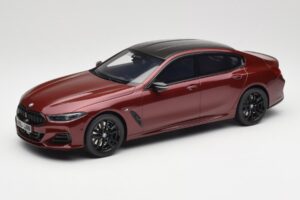 BMW M850i G15 M Performance Melbourne Red Metallic GT Spirit 1:18 GT493 Ρητίνη