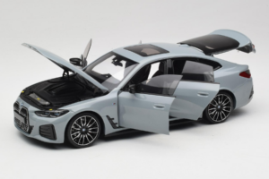 BMW i4 G26 Grey Metallic Minichamps 1:18 110023010 Μέταλλο - εικόνα 2 από 8