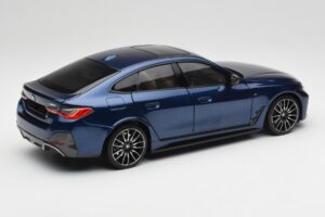 BMW i4 M50 G26 Portimao Blue Minichamps 1:18 110023012 Μέταλλο - εικόνα 3 από 8