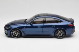 BMW i4 M50 G26 Portimao Blue Minichamps 1:18 110023012 Μέταλλο - εικόνα 4 από 8