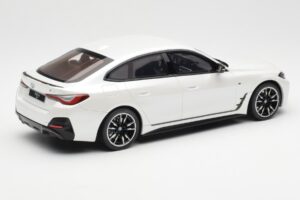 BMW i4 M50 G26 Mineral Λευκό Μεταλλικό Otto 1:18 OT1074 Ρητίνη - εικόνα 2 από 6