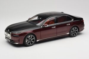 BMW i7 G70 Black & Red Metallic Minichamps 1:18 110023201 Μέταλλο