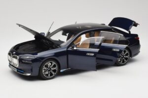BMW i7 G70 Blue Metallic Minichamps 1:18 110023202 Μέταλλο - εικόνα 2 από 8