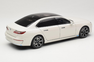 BMW i7 G70 White Metallic Minichamps 1:18 110023200 Μέταλλο - εικόνα 3 από 8