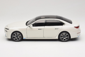 BMW i7 G70 White Metallic Minichamps 1:18 110023200 Μέταλλο - εικόνα 4 από 8