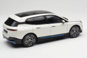 BMW iX Alpine White Minichamps 1:18 110023102 Μέταλλο - εικόνα 3 από 8