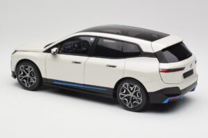 BMW iX Alpine White Minichamps 1:18 110023102 Μέταλλο - εικόνα 7 από 8