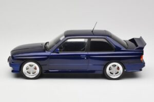 BMW M3 E30 Macau Blue IXO 1:18 18CMC122 Μέταλλο - εικόνα 3 από 6