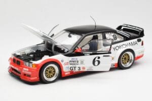 BMW M3 E36 GTR #0 B. Auberlen / M. Simo / P. Cunningham Daytona 24 Hours 1998 UT Models 1:18 39816 Μέταλλο - εικόνα 2 από 8