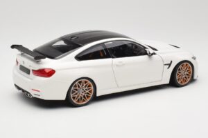BMW M4 F82 GTS Alpine White Minichamps 1:18 110025221 Μέταλλο - εικόνα 3 από 8