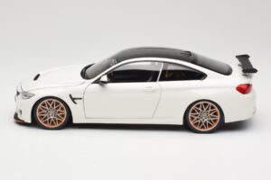 BMW M4 F82 GTS Alpine White Minichamps 1:18 110025221 Μέταλλο - εικόνα 4 από 8