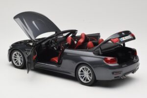 BMW M4 F83 Καμπριολέ Mineral Grey Paragon 1:18 80432339610 Μέταλλο - εικόνα 5 από 8