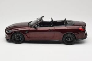 BMW M4 G83 Καμπριολέ Κόκκινο Μεταλλικό Minichamps 1:18 155021032 Μέταλλο - εικόνα 3 από 6