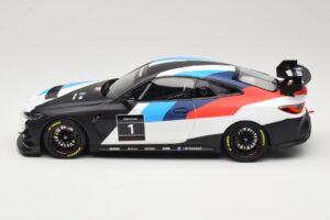 BMW M4 G82 GT4 #1 Presentation 2022 Otto 1:18 OT1228 Ρητίνη - εικόνα 3 από 6