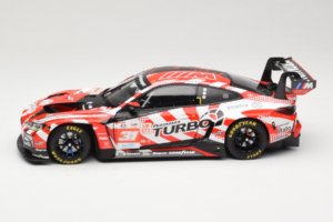 BMW M4 GT3 LMGT3 #31 D. Leung / S. Gelael / A. Farfus Team WRT 2nd Place 24 Hours of Le Mans 2024 Minichamps 1:18 113242431 Μ - εικόνα 4 από 8