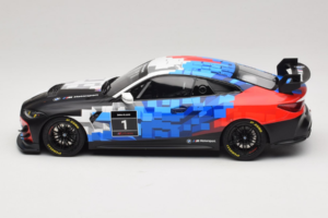 BMW M4 GT4 #1 Presentation 2024 Otto 1:18 OT1125 Ρητίνη - εικόνα 3 από 6