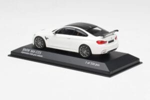 BMW M4 GTS F82 Λευκό Με Γκρι Ζάντες Minichamps 1:43 410025221 Μέταλλο - εικόνα 3 από 4