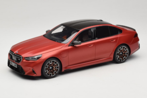 BMW M5 G90 Beach Orange GT Spirit 1:18 GT966 Ρητίνη