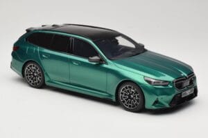 BMW M5 G99 Competition Touring Isle of Man Green GT Spirit 1:18 GT509 Ρητίνη - εικόνα 4 από 6
